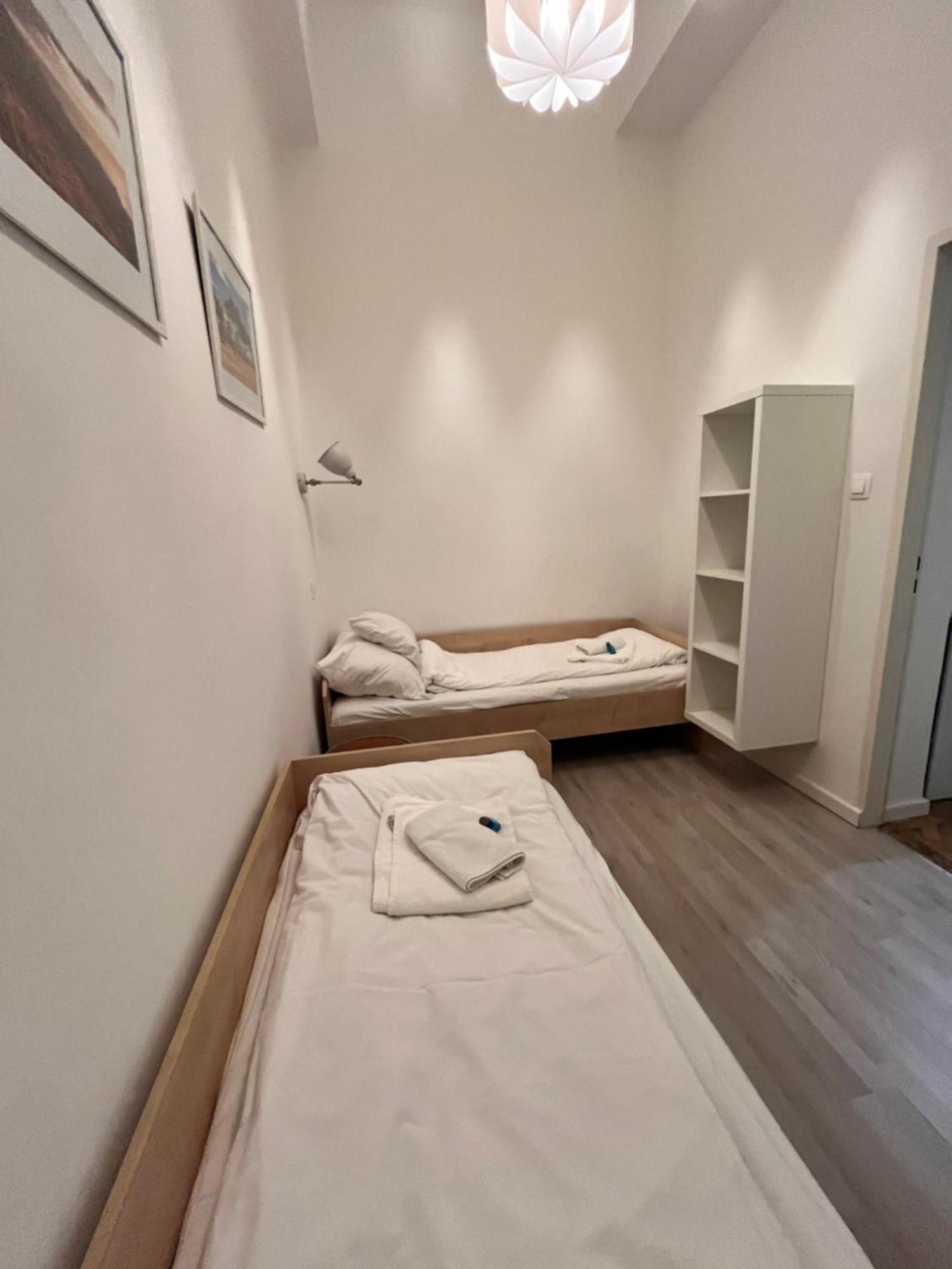 Apartmán Modern 3br Free Parking Prime Location