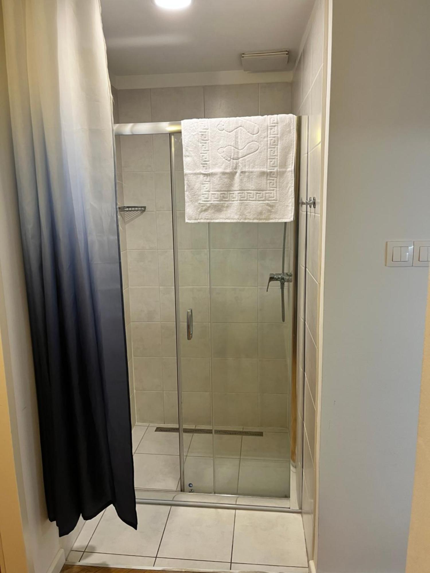 Modern 3br Free Parking Prime Location Budapešť